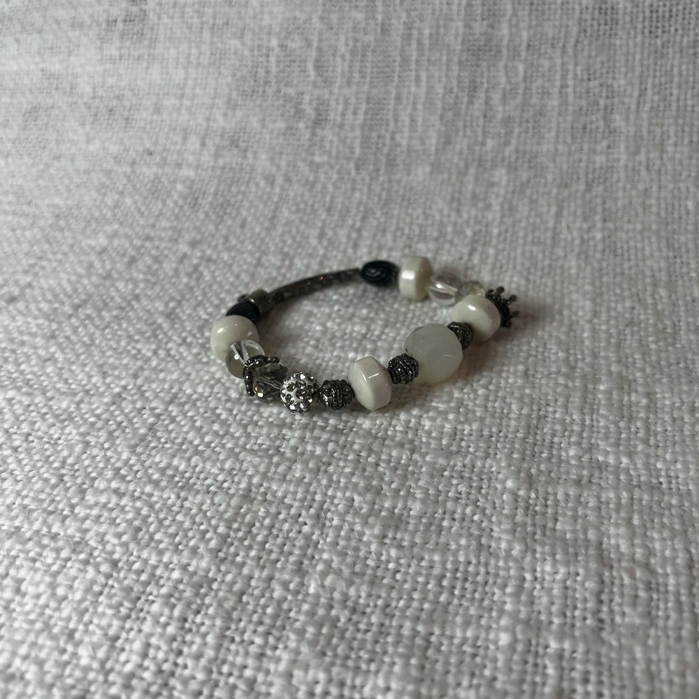 Vintage Silver Tone Gemstone Beaded Stretch Bracelet Crown Black White‎ Bar
